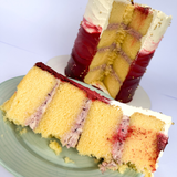 Torta del Mes | Vainilla Rellena de Yogurt de Frutos Rojos